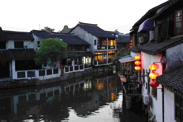 上海国企开放日|守护市民美好出行体验，上海地铁机器人出列！